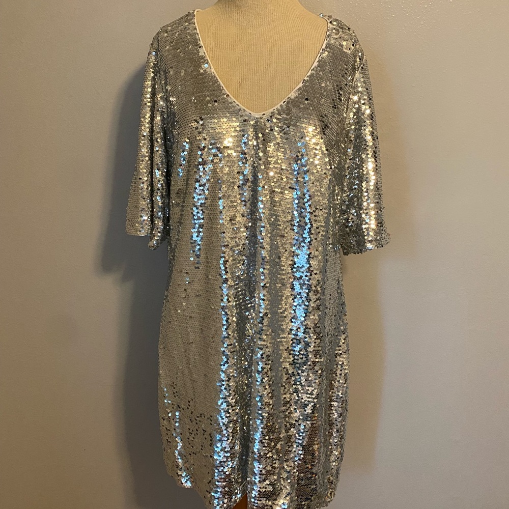 City Chic sequin dress. 18. NWT.